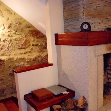 House With One Bedroom In Gouveia, With Wonderful Mountain View - 150 Km From The Beach *