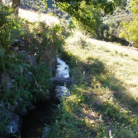 House With One Bedroom In Gouveia, With Wonderful Mountain View - 150 Km From The Beach Σπίτι διακοπών